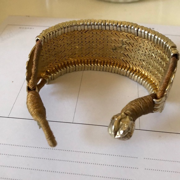 Vintage boho gold bangle! - Picture 3 of 4